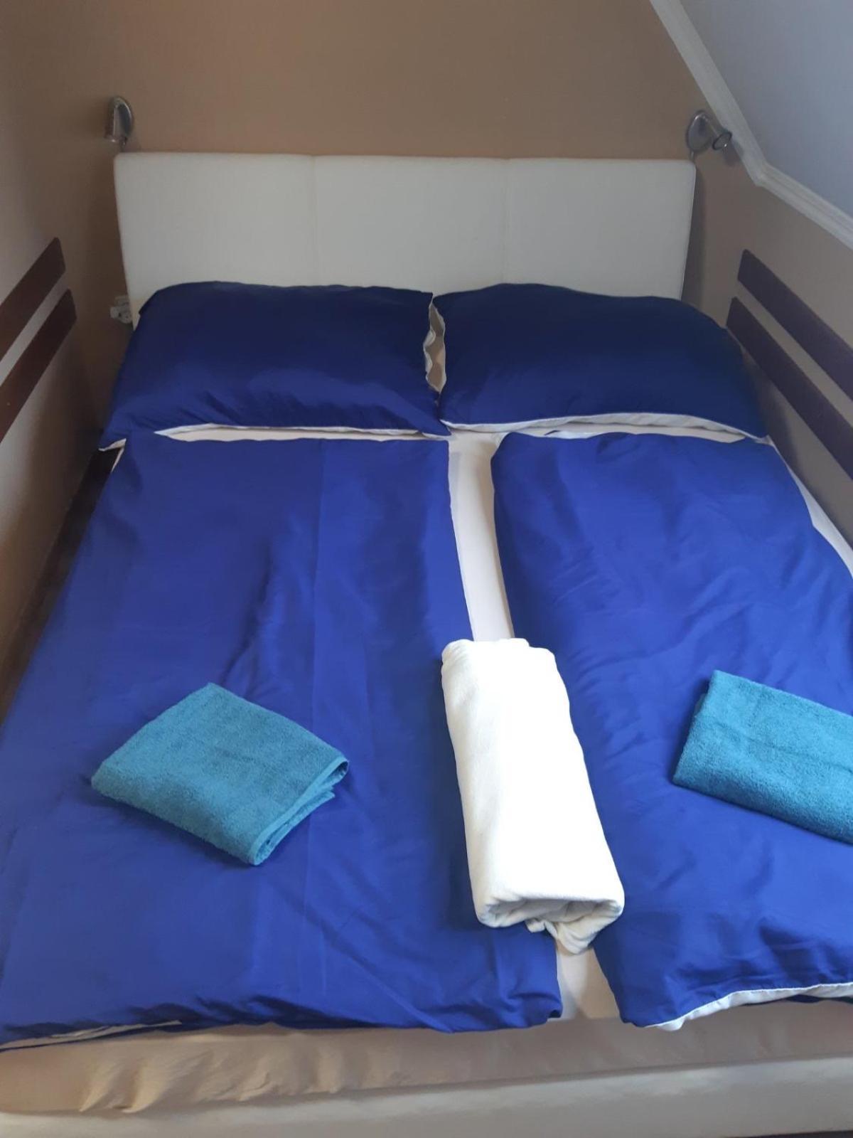 Bajnok Apartman Heviz Bagian luar foto