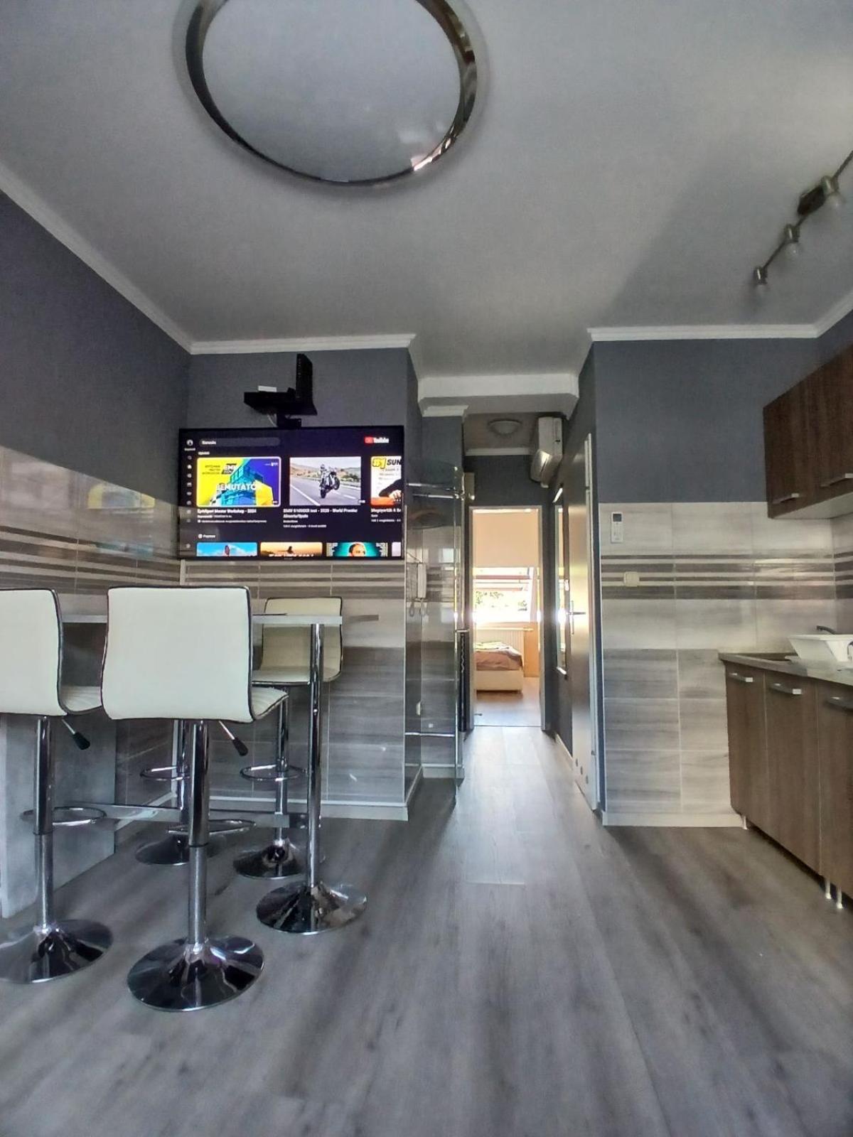 Bajnok Apartman Heviz Bagian luar foto
